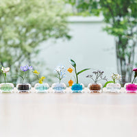 Michi Kusa a small vase